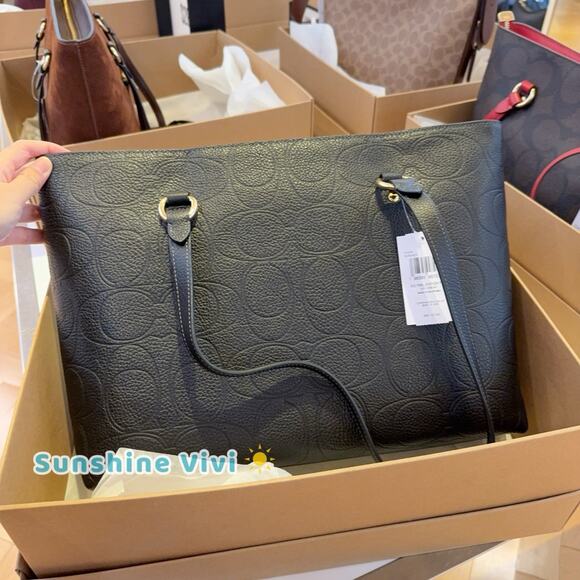 NWT Bundle COACH CCD49 Station Tote Bag & CCL35 Long Wallet Signature Gold/Black - Picture 3 of 11